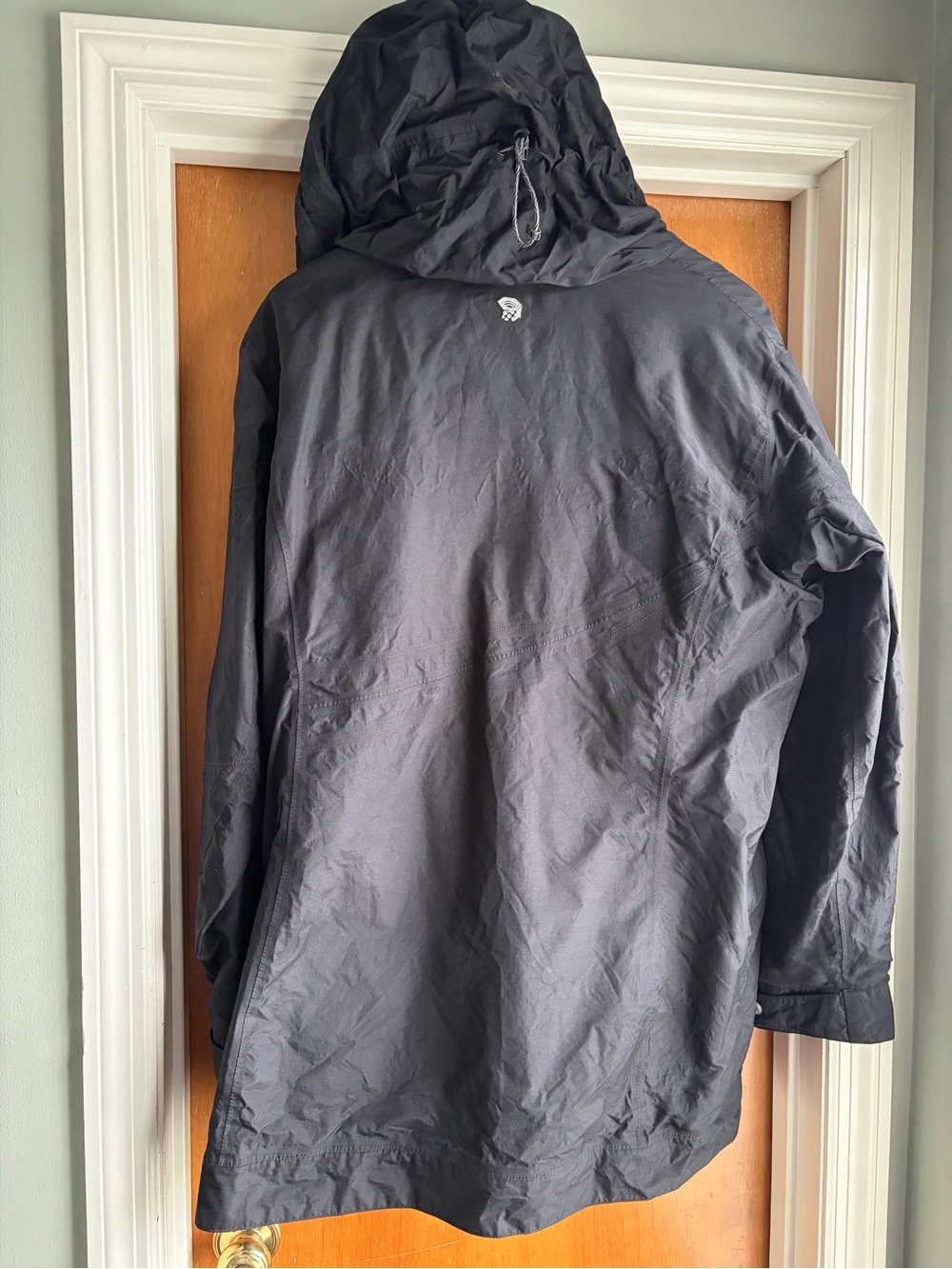 Mountain Hardwear Black Hooded Rain Jacket - Picture 3 of 13